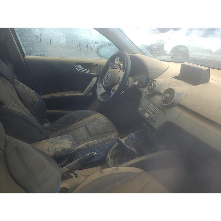 Poignee interieur arriere gauche AUDI A1 1 Photo n°6