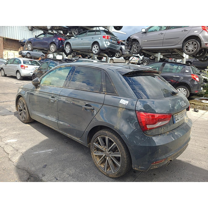 Poignee interieur arriere gauche AUDI A1 1 Photo n°17