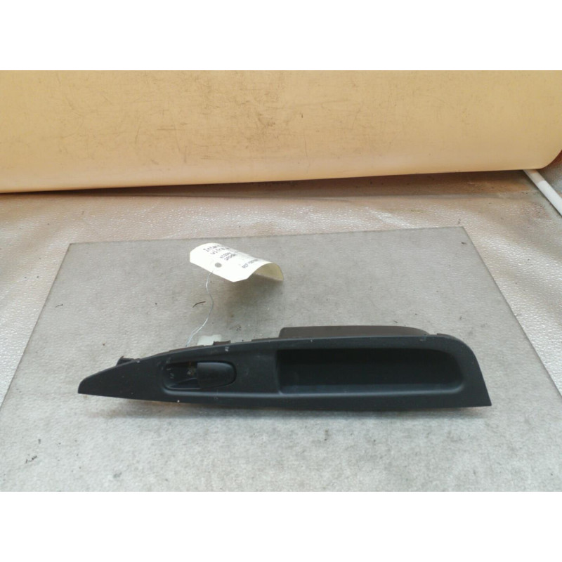 Interrupteur de leve vitre arriere gauche NISSAN QASHQAI 2 Photo n°1