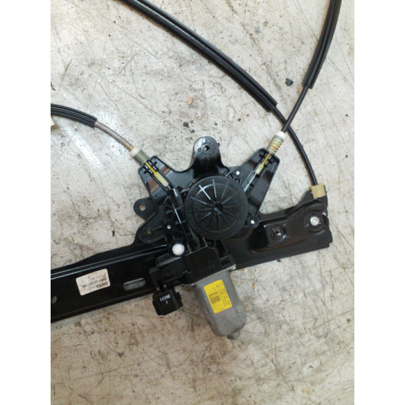 Leve vitre electrique avant gauche FORD C-MAX 2 Photo n°1