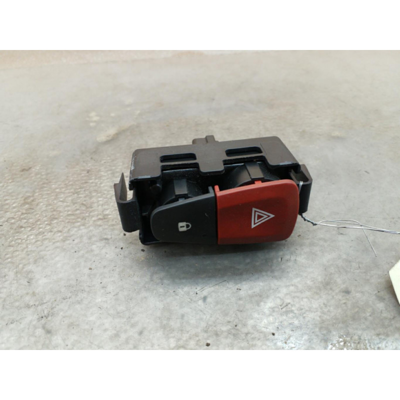 Bouton de warning RENAULT GRAND SCENIC 3 Photo n°1