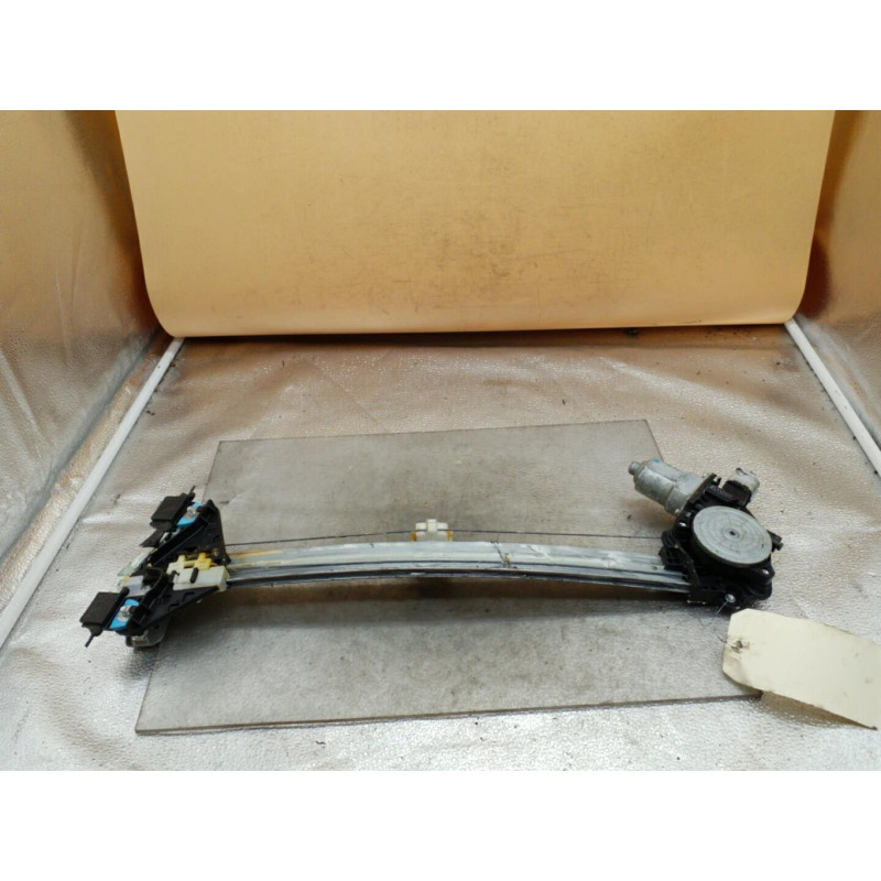Leve vitre electrique arriere droit HONDA CIVIC 8 Photo n°1