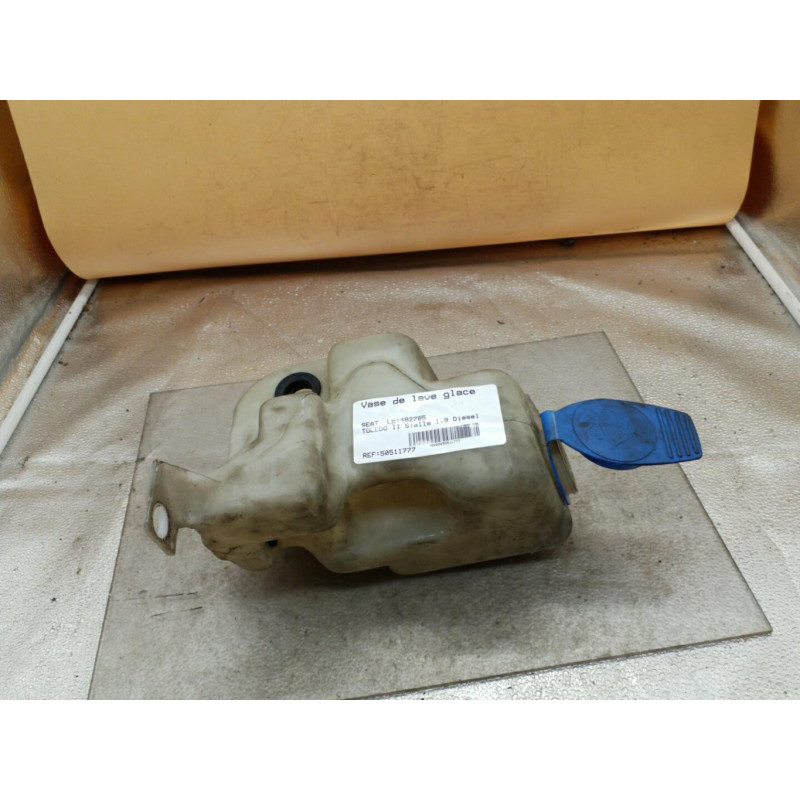 Vase de lave glace SEAT TOLEDO 2 Photo n°1