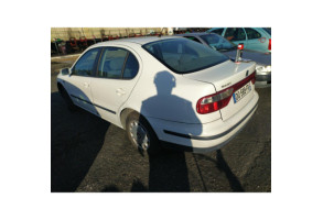 Vase de lave glace SEAT TOLEDO 2 Photo n°5