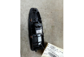 Interrupteur de leve vitre avant droit BMW SERIE 1 F20 Photo n°2