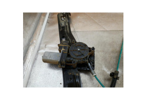 Leve vitre electrique avant gauche BMW SERIE 1 F20 Photo n°1