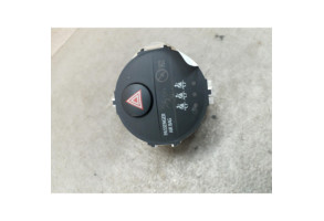 Bouton de warning TOYOTA YARIS 3 Photo n°1