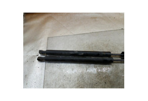 Verin de coffre PEUGEOT 308 2 SW Photo n°1