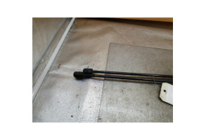 Verin de coffre RENAULT MEGANE 3 Photo n°1