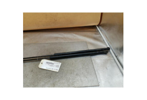 Verin de coffre RENAULT MEGANE 3 Photo n°2