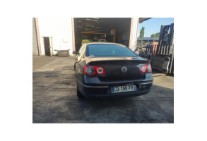 Feu arriere secondaire gauche (feux) VOLKSWAGEN PASSAT 5 Photo n°9