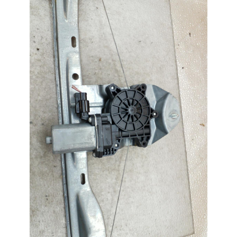 Leve vitre electrique avant droit RENAULT TWINGO 3 Photo n°1