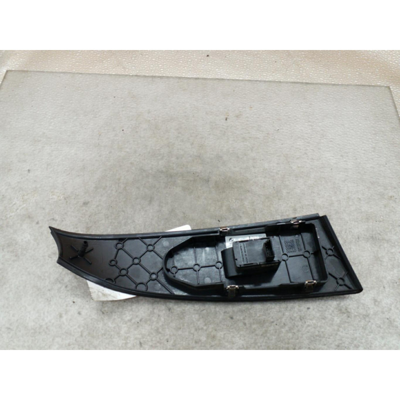 Interrupteur de leve vitre avant droit BMW SERIE 5 E60 Photo n°1
