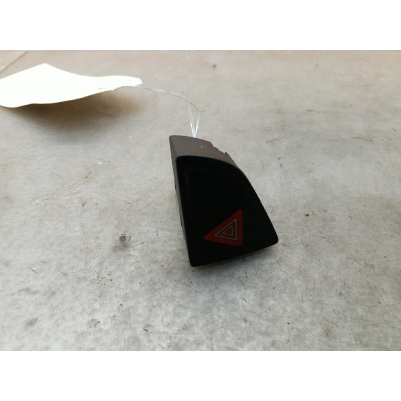 Bouton de warning CITROEN C5 2 Photo n°1