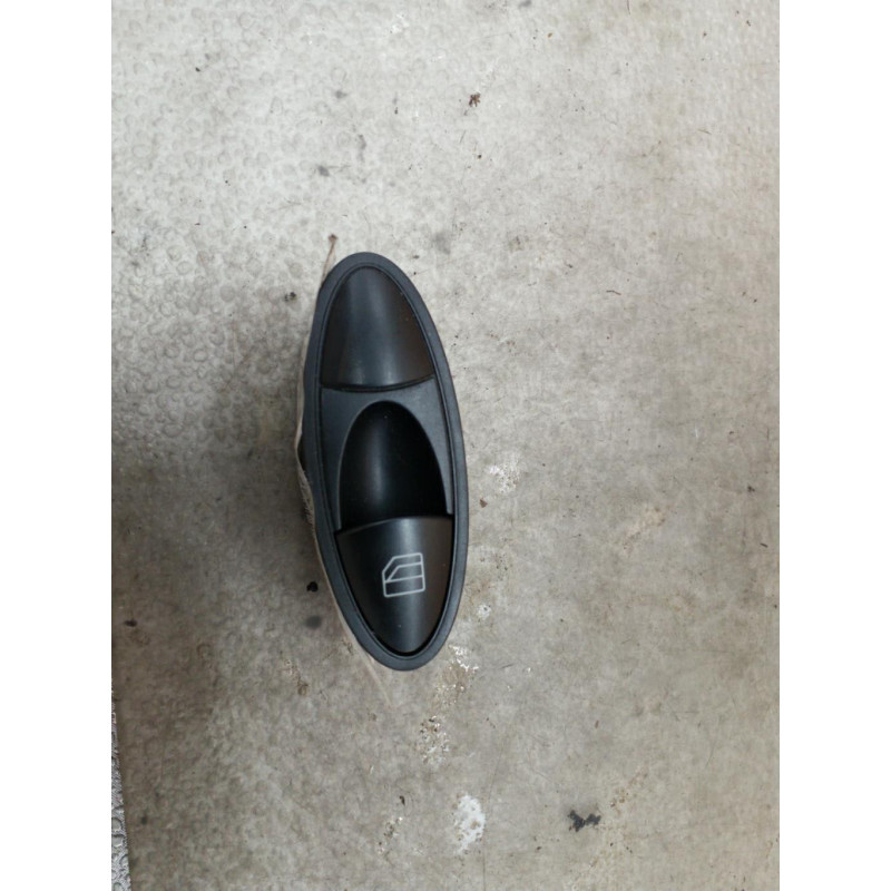 Interrupteur de leve vitre avant droit MERCEDES CLASSE E 211 Photo n°1