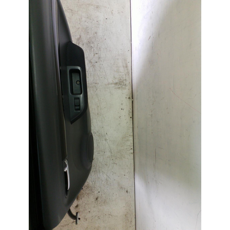 Porte arriere droit SUZUKI SWIFT 3 Photo n°1