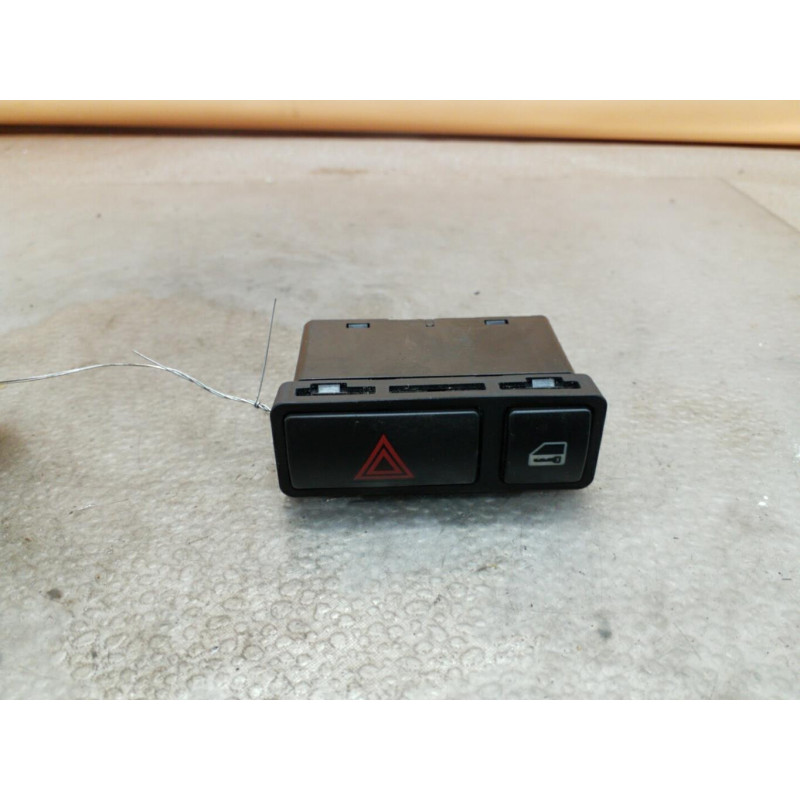 Bouton de warning BMW X5 E53 Photo n°1