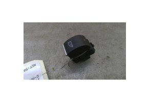 Interrupteur de leve vitre arriere droit FORD C-MAX 2 Photo n°1