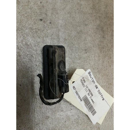 Bouton de coffre FORD MONDEO 3