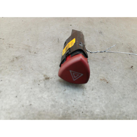Bouton de warning LANCIA DELTA 3