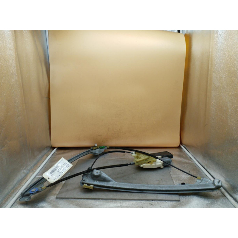 Leve vitre electrique avant gauche RENAULT LAGUNA 3 Photo n°1