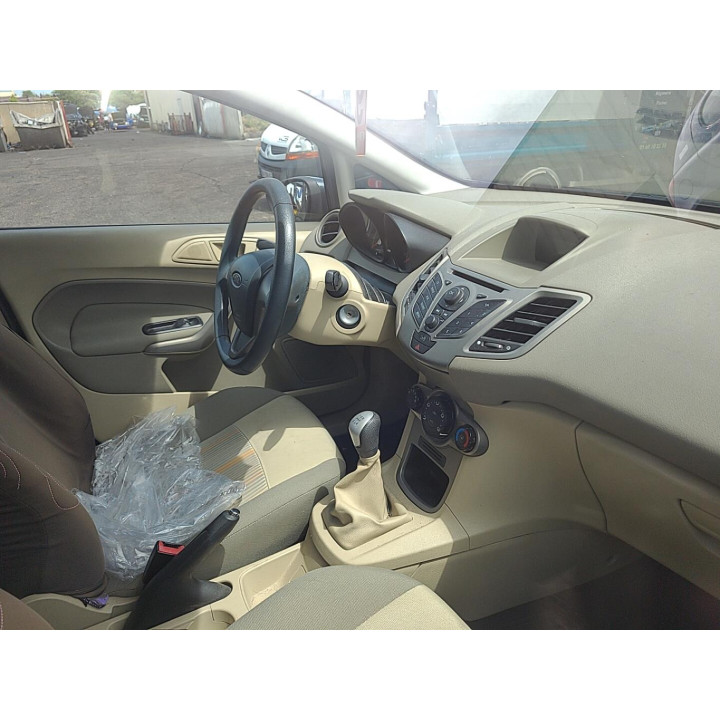 Compresseur clim FORD FIESTA 6 Photo n°9