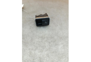 Bouton de coffre MERCEDES CLASSE E 212 Photo n°2