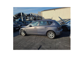 Feu arriere secondaire droit (feux) MAZDA 3 1 Photo n°9