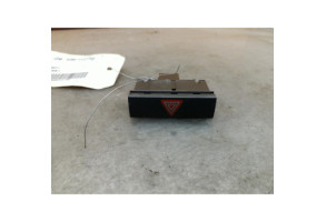 Bouton de warning AUDI A6 3 Photo n°2
