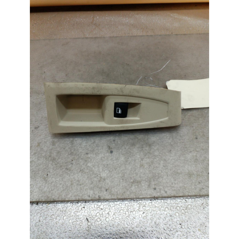 Interrupteur de leve vitre avant droit BMW SERIE 2 F45 ACTIVE Photo n°1