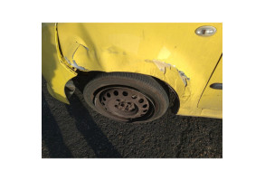 Moteur essuie glace arriere PEUGEOT 107 Photo n°5