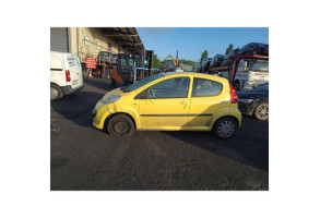 Moteur essuie glace arriere PEUGEOT 107 Photo n°13