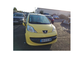Moteur essuie glace arriere PEUGEOT 107 Photo n°20