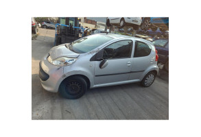 Moteur essuie glace avant PEUGEOT 107 Photo n°16