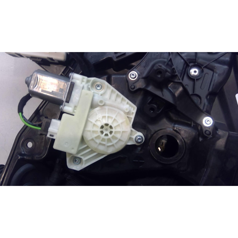 Leve vitre electrique avant droit MERCEDES CLASSE GLC 253 Photo n°1