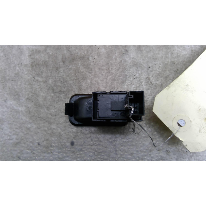 Interrupteur de leve vitre arriere droit VOLKSWAGEN POLO 5 Photo n°1