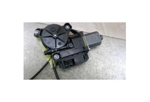 Leve vitre electrique arriere droit VOLKSWAGEN POLO 5 Photo n°4
