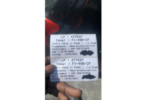 Vitre arriere droit TOYOTA YARIS 2 Photo n°2