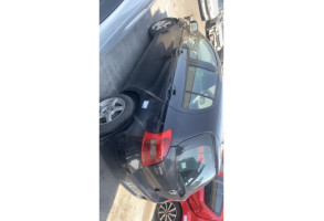 Vitre arriere droit TOYOTA YARIS 2 Photo n°6