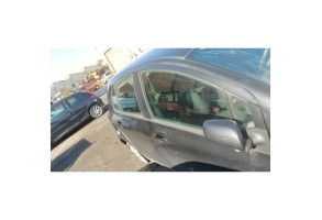 Vitre arriere droit TOYOTA YARIS 2 Photo n°11