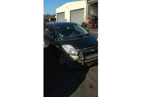 Vitre arriere droit TOYOTA YARIS 2 Photo n°12