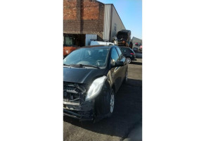 Vitre arriere droit TOYOTA YARIS 2 Photo n°14