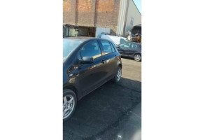 Vitre arriere droit TOYOTA YARIS 2 Photo n°15