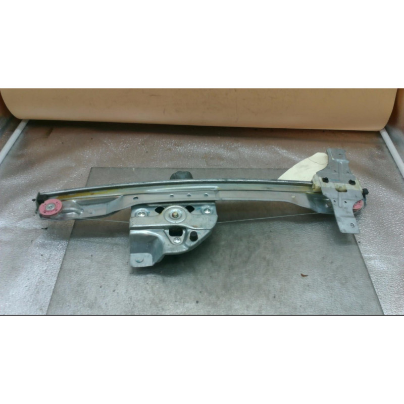 Leve vitre electrique avant droit PEUGEOT 208 1 Photo n°1