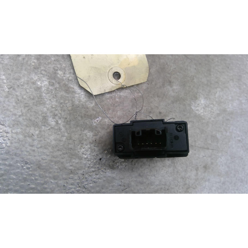 Bouton de warning OPEL AGILA B Photo n°1