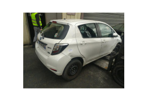 Vitre arriere gauche TOYOTA YARIS 3 Photo n°4