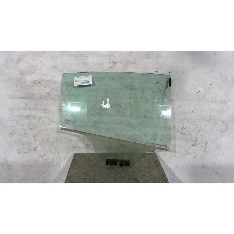 Vitre arriere droit FIAT BRAVO 2 Photo n°1