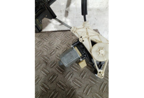 Leve vitre electrique avant gauche AUDI A3 3 Photo n°5