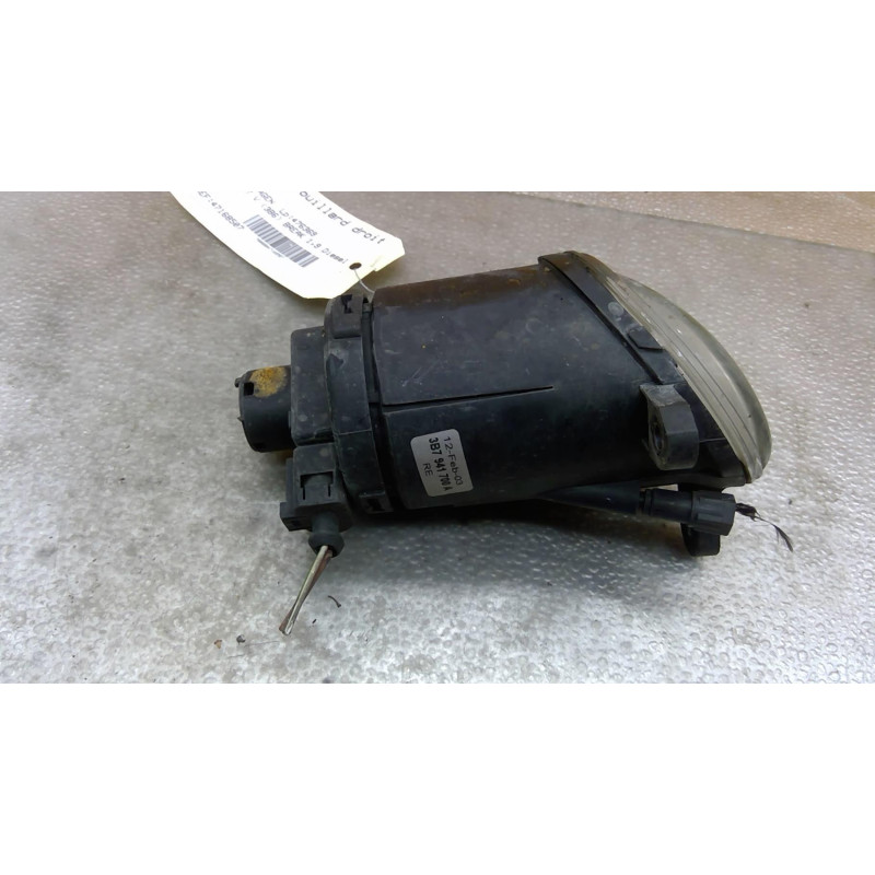 Anti brouillard droit (feux) VOLKSWAGEN PASSAT 4 Photo n°1