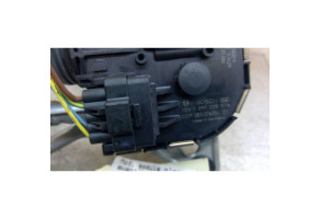 Moteur essuie glace avant gauche PEUGEOT 3008 1 Photo n°1